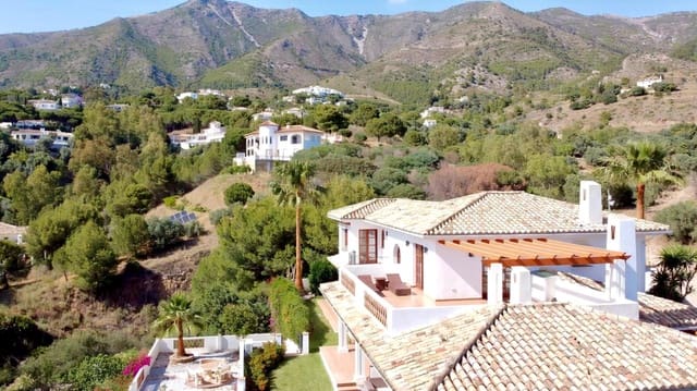 4 soverom Villa til salgs i Valtocado, Mijas med svømmebasseng garasje - € 1 390 000 (Ref: 9399773)