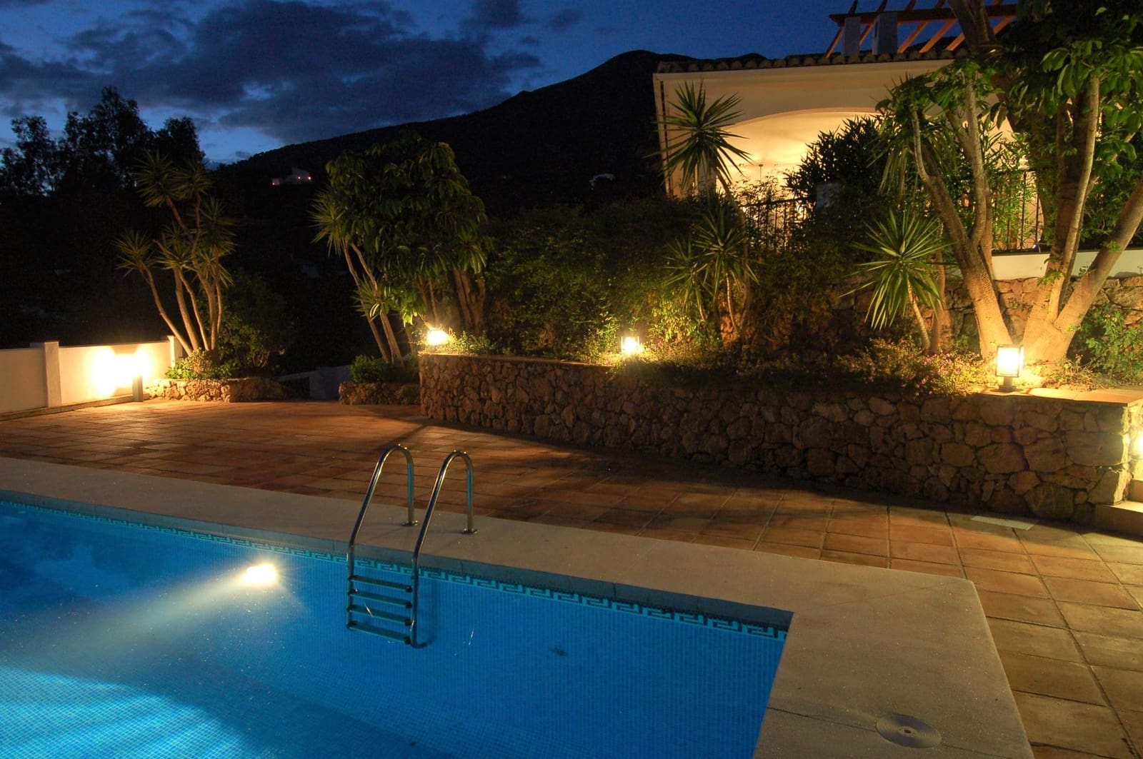 4 soverom Villa til salgs i Valtocado med svømmebasseng garasje - € 1 390 000 (Ref: 9399773)