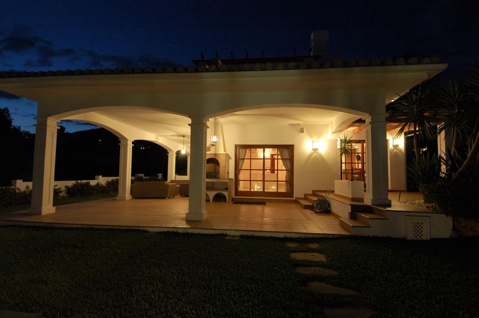 4 soverom Villa til salgs i Valtocado med svømmebasseng garasje - € 1 390 000 (Ref: 9399773)