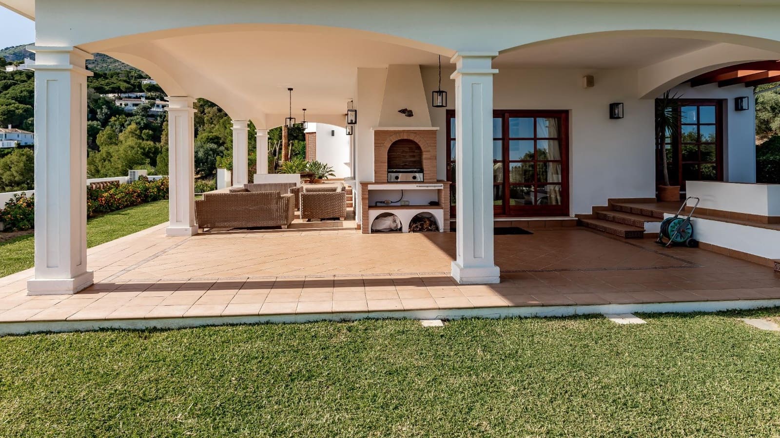 4 soverom Villa til salgs i Valtocado med svømmebasseng garasje - € 1 390 000 (Ref: 9399773)