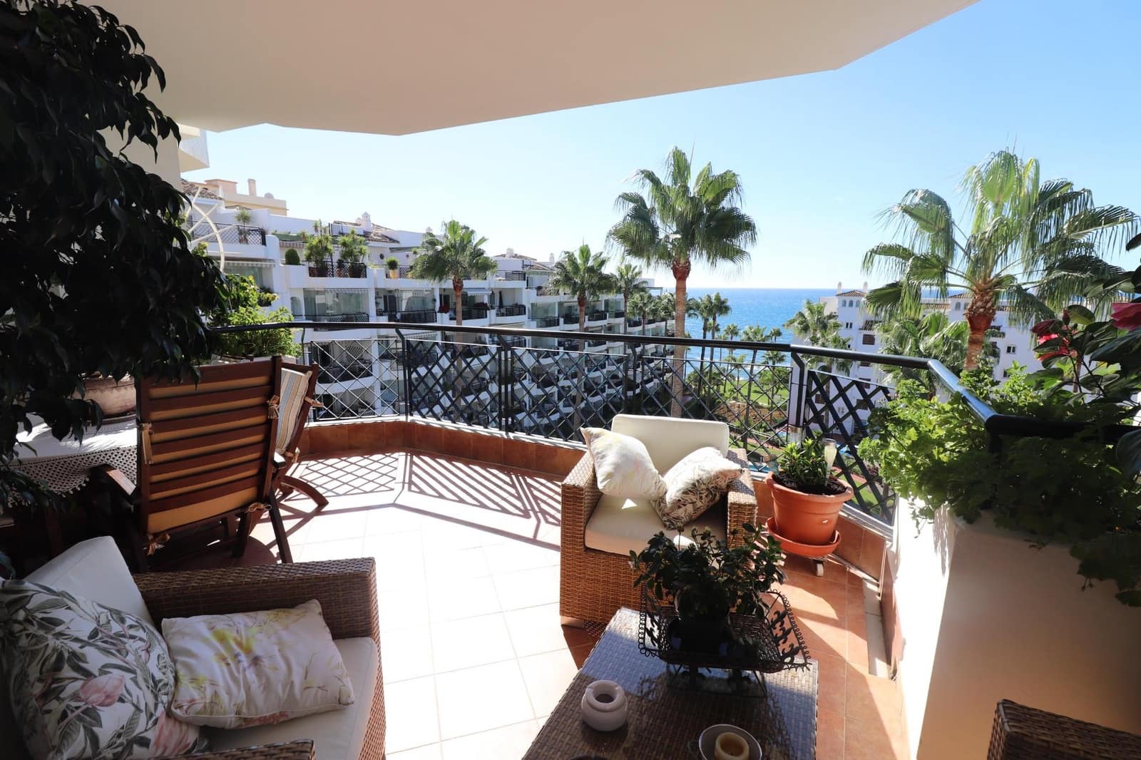 1 slaapkamer Appartement te huur in Mijas met zwembad garage - € 1.200 (Ref: 9399777)