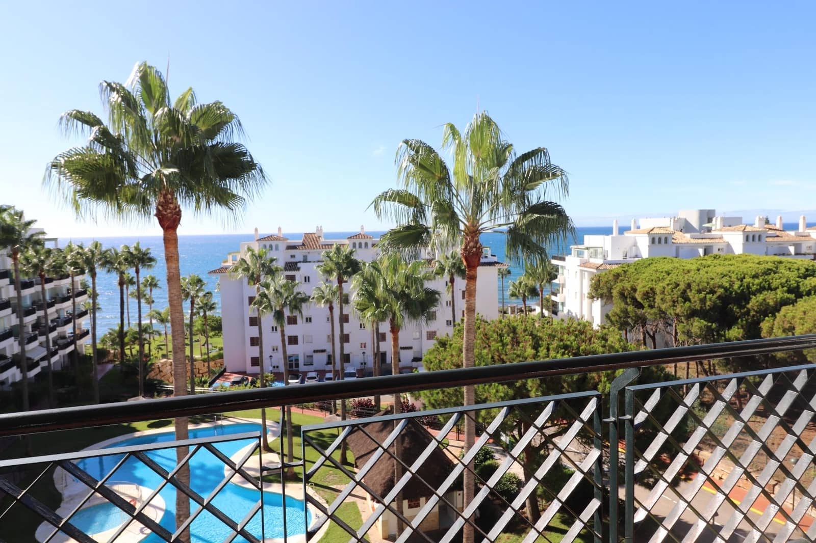 1 slaapkamer Appartement te huur in Mijas met zwembad garage - € 1.200 (Ref: 9399777)