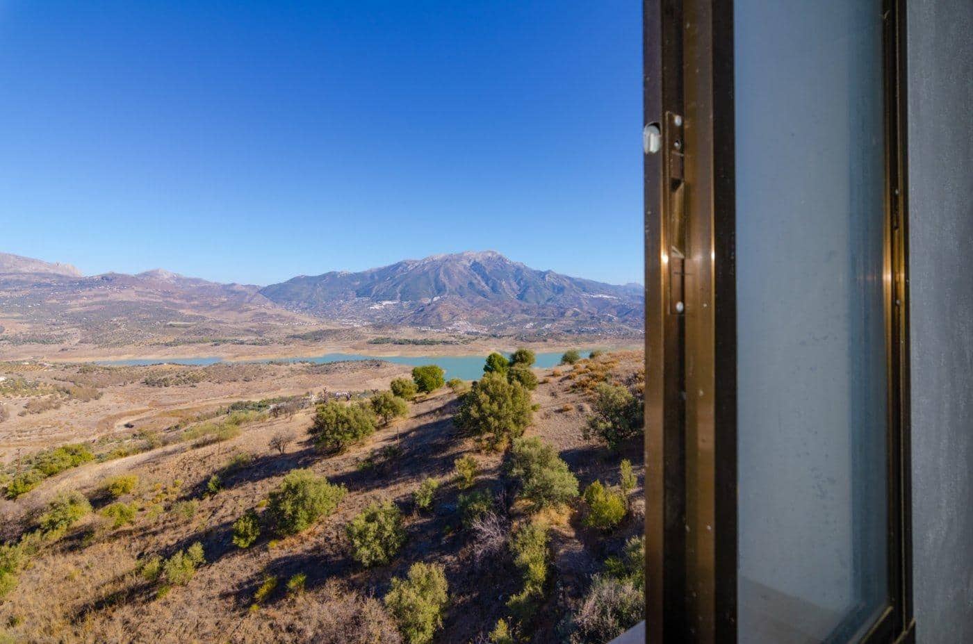 12 soveværelse Hotel til salg i Vinuela med garage - € 389.000 (Ref: 9399796)