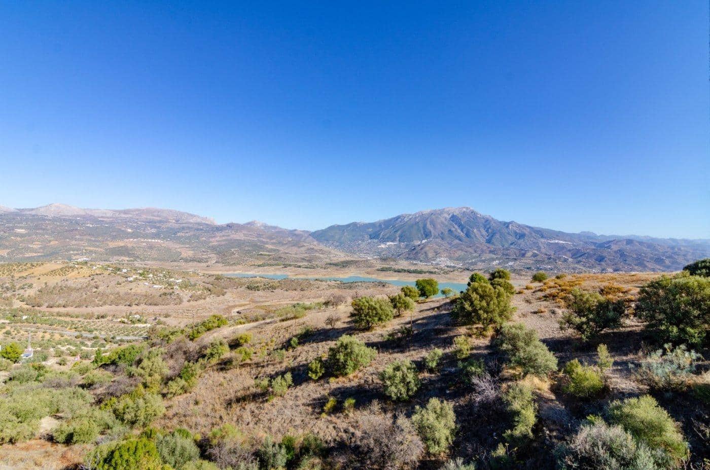 12 soveværelse Hotel til salg i Vinuela med garage - € 389.000 (Ref: 9399796)