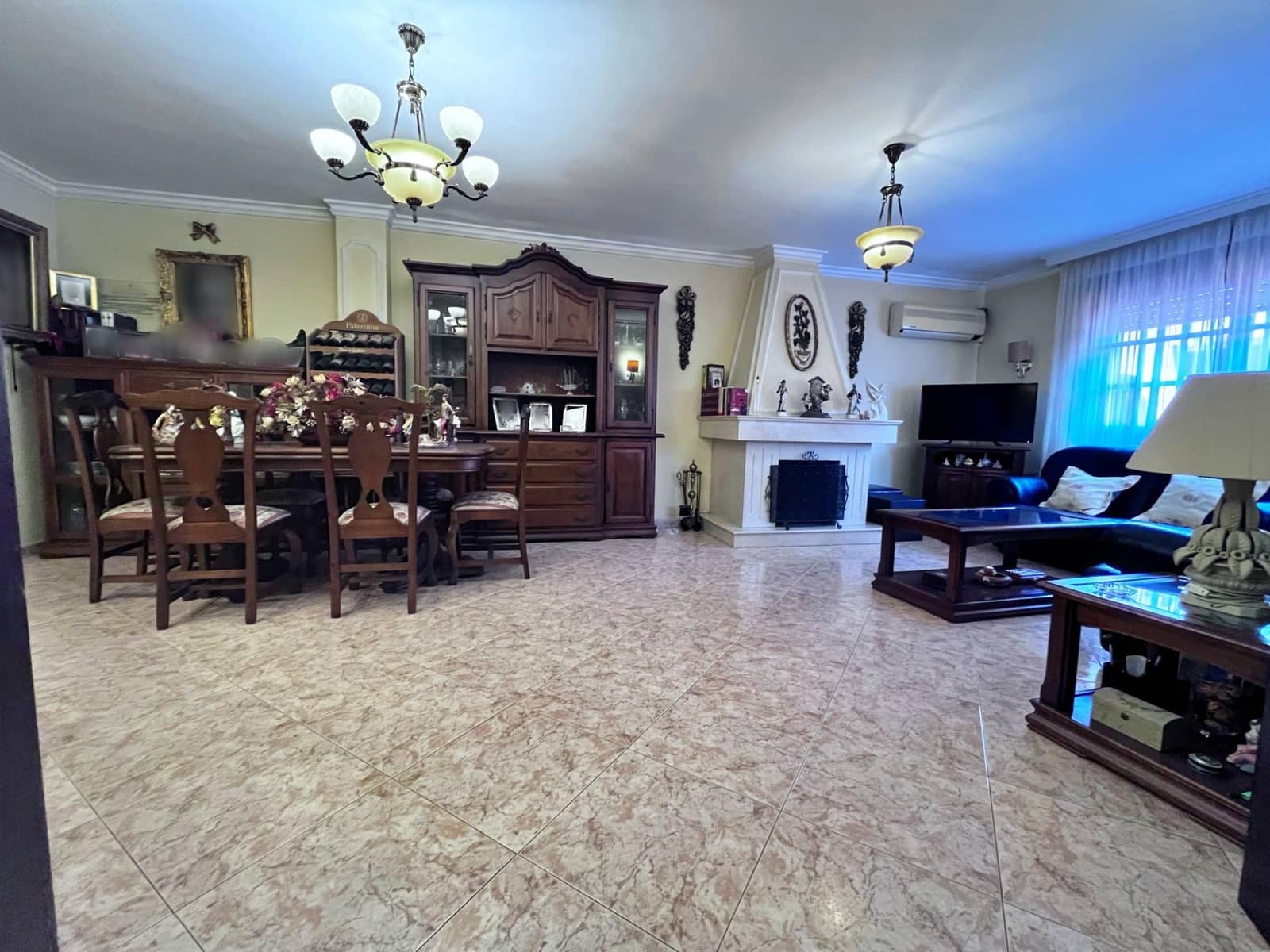 6 soverom Villa til salgs i Malaga by med svømmebasseng - € 795 000 (Ref: 9399799)