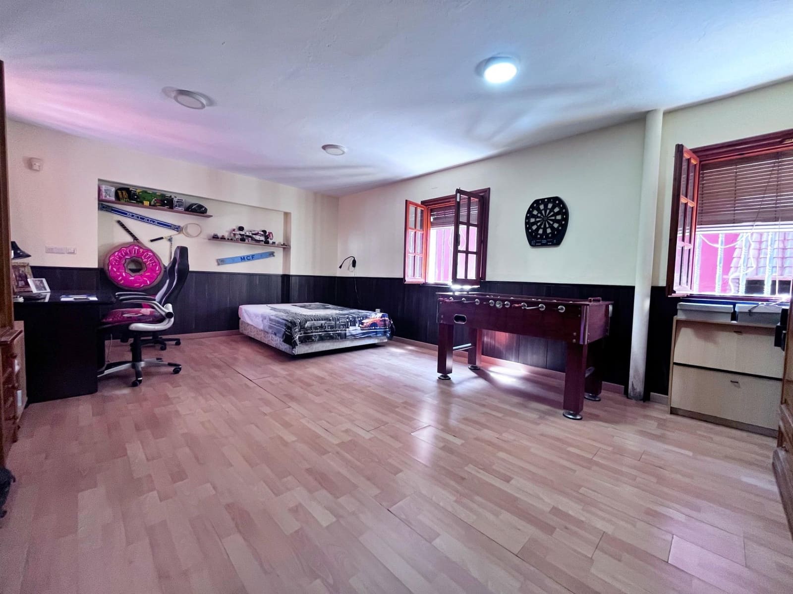 6 soverom Villa til salgs i Malaga by med svømmebasseng - € 795 000 (Ref: 9399799)