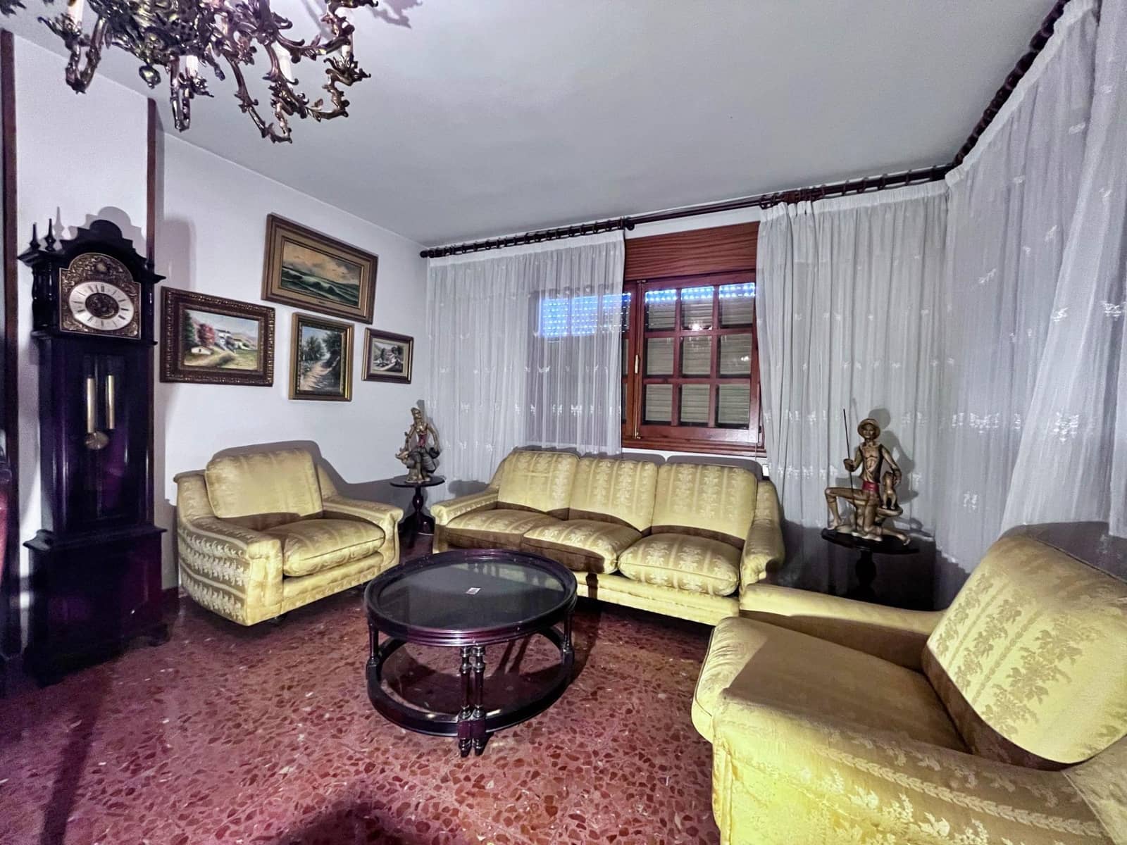 6 soverom Villa til salgs i Malaga by med svømmebasseng - € 795 000 (Ref: 9399799)