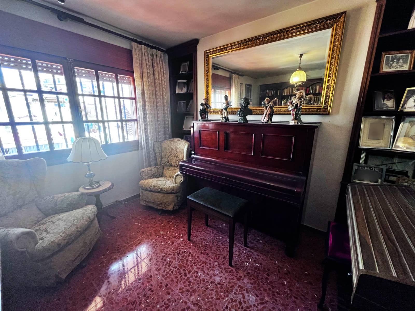 6 soverom Villa til salgs i Malaga by med svømmebasseng - € 795 000 (Ref: 9399799)