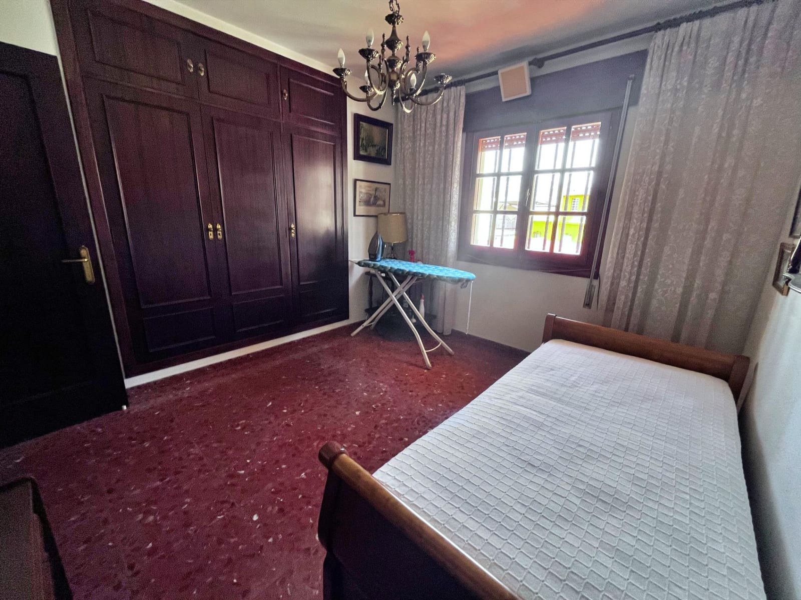 6 soverom Villa til salgs i Malaga by med svømmebasseng - € 795 000 (Ref: 9399799)