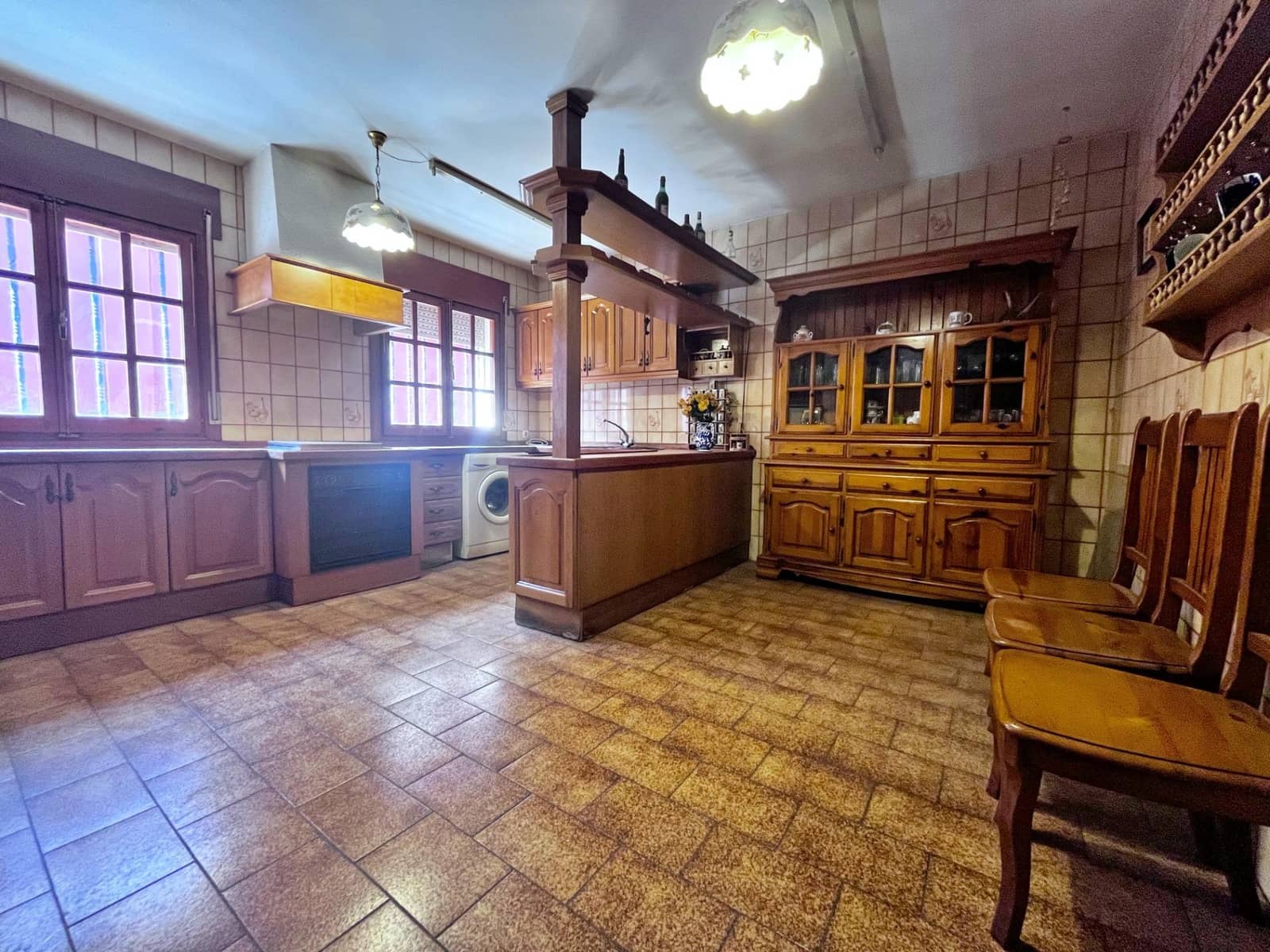 6 soverom Villa til salgs i Malaga by med svømmebasseng - € 795 000 (Ref: 9399799)