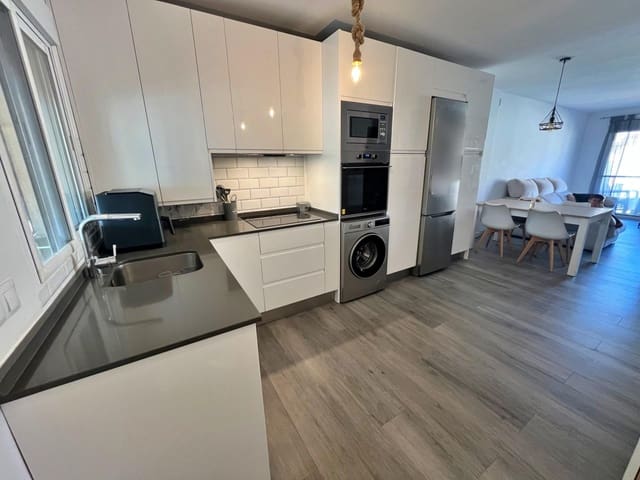 2 quarto Apartamento para venda em Torre de Benagalbon, Rincón de la Victoria - 320 000 € (Ref: 9399800)