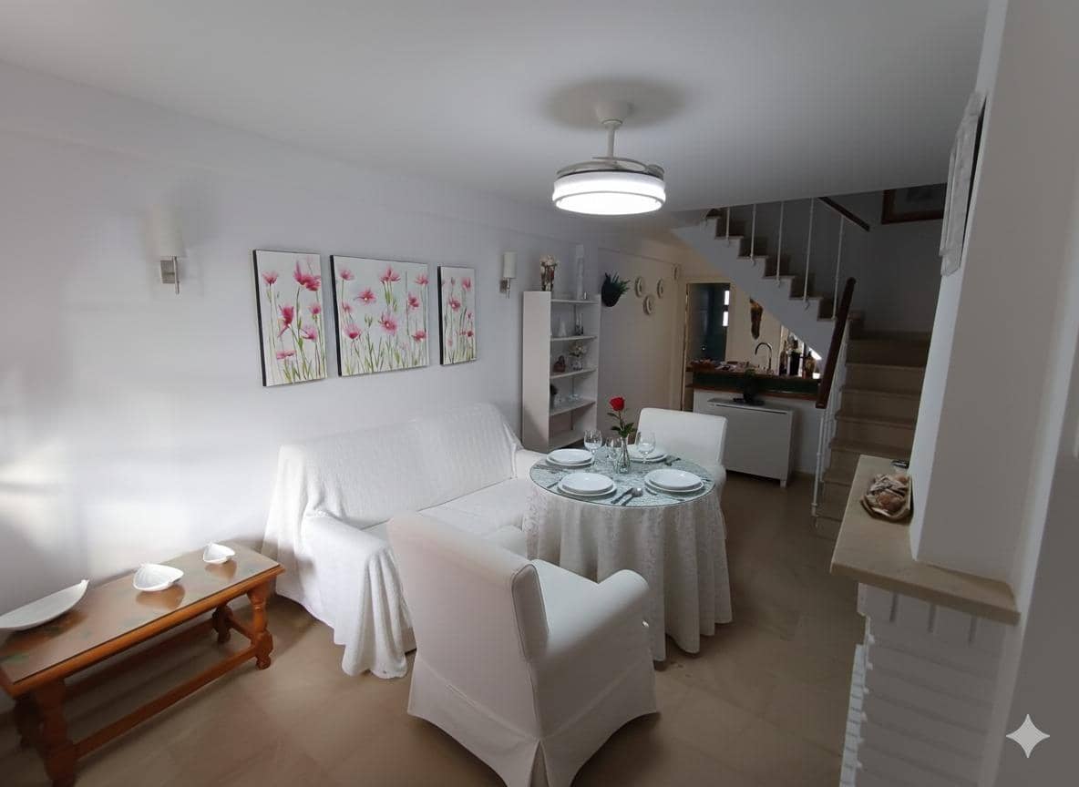 4 soveværelse Rækkehus til salg i Sitio de Calahonda med swimmingpool - € 395.000 (Ref: 9470380)