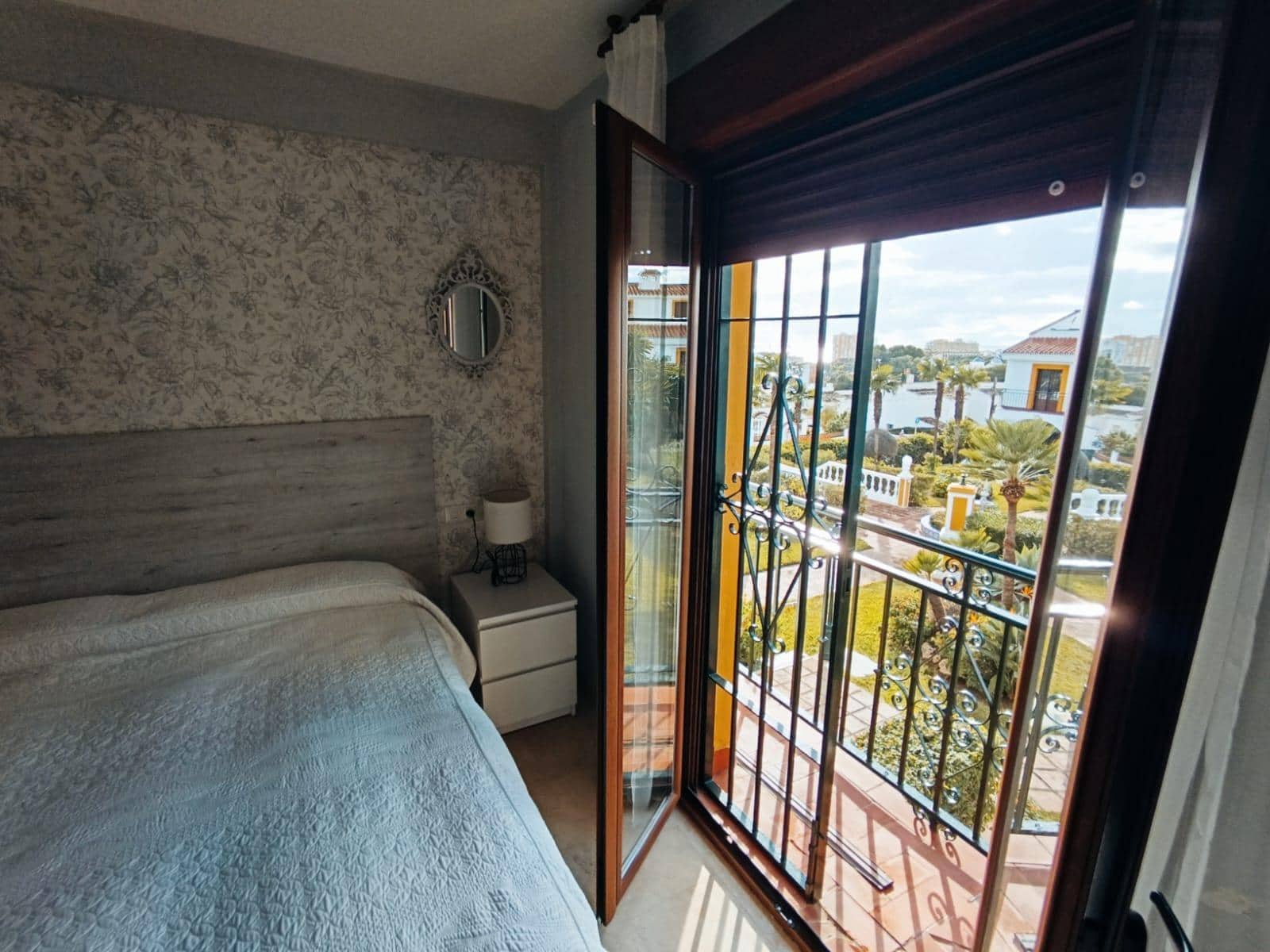 Adosado de 4 habitaciones en Sitio de Calahonda en venta con piscina - 395.000 € (Ref: 9470380)