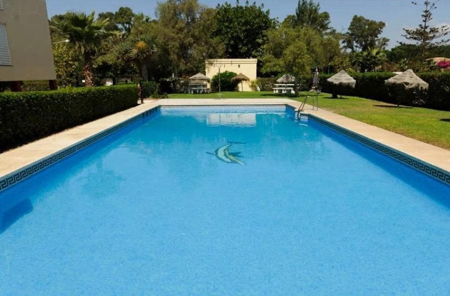 2 slaapkamer Flat te koop in Churriana met zwembad - € 395.000 (Ref: 9470381)