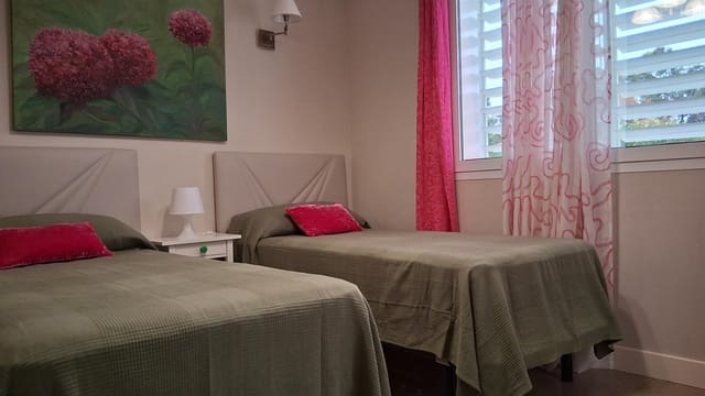 2 sypialnia Mieszkanie na sprzedaż w Guadalmar, Miasto Málaga z basenem - 395 000 € (Ref: 9470381)