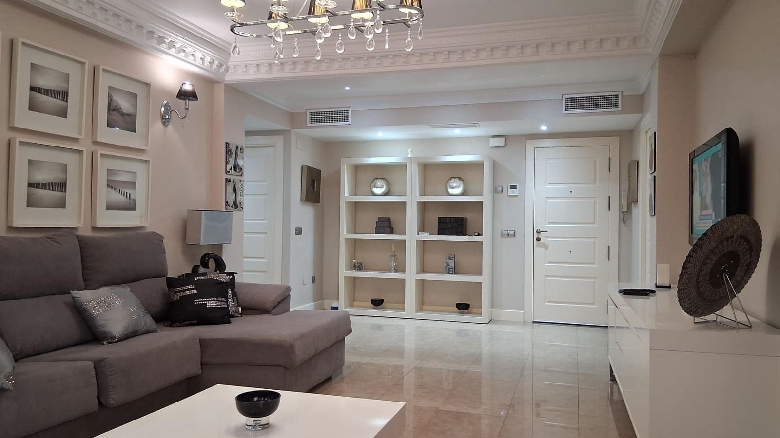 2 slaapkamer Flat te koop in Churriana met zwembad - € 395.000 (Ref: 9470381)