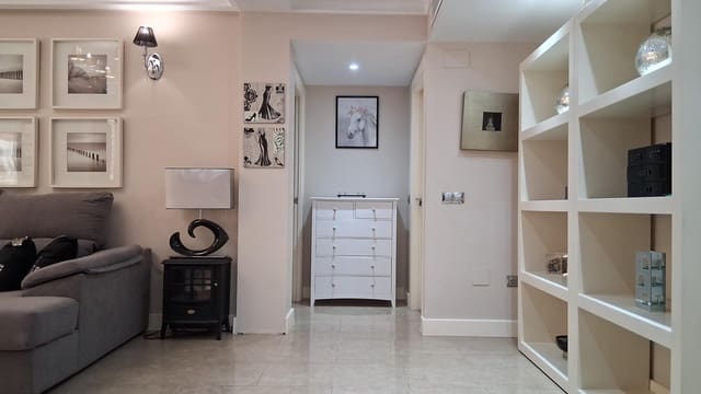 2 sypialnia Mieszkanie na sprzedaż w Guadalmar, Miasto Málaga z basenem - 395 000 € (Ref: 9470381)