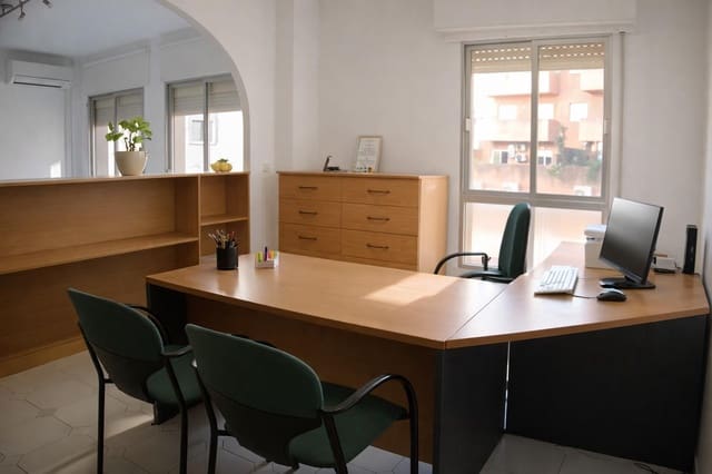 4 Zimmer Wohnung zu verkaufen in Zona Puerto Deportivo, Fuengirola - 380.000 € (Ref: 9472977)