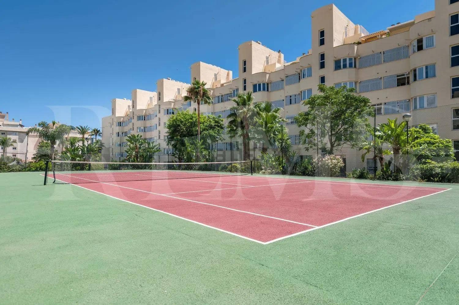 3 slaapkamer Appartement te koop in Torremolinos met zwembad garage - € 649.900 (Ref: 9504298)