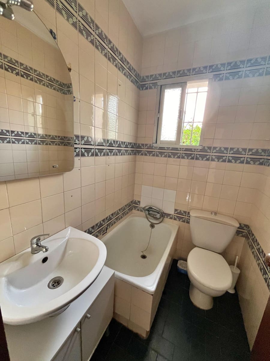 3 soveværelse Rækkehus til leje i Torre de Benagalbon - € 1.400 (Ref: 9513427)