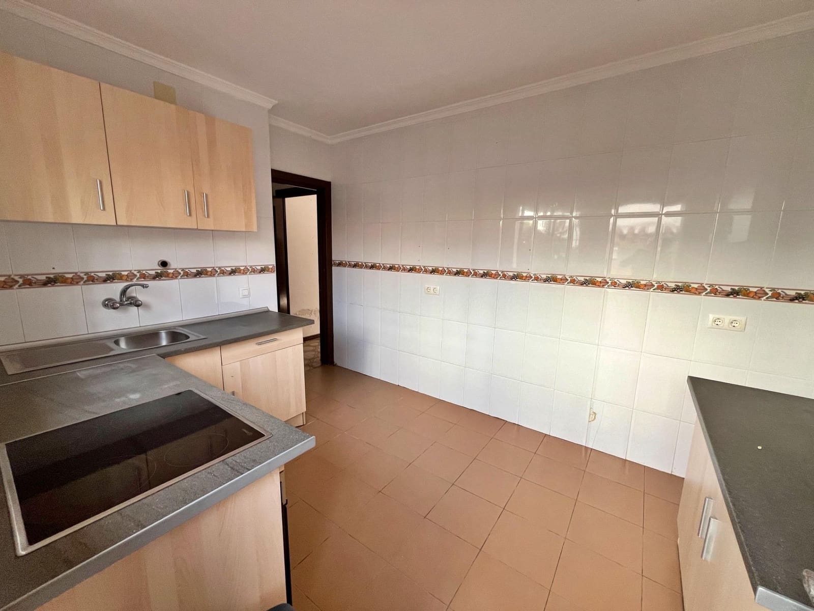 3 soveværelse Rækkehus til leje i Torre de Benagalbon - € 1.400 (Ref: 9513427)