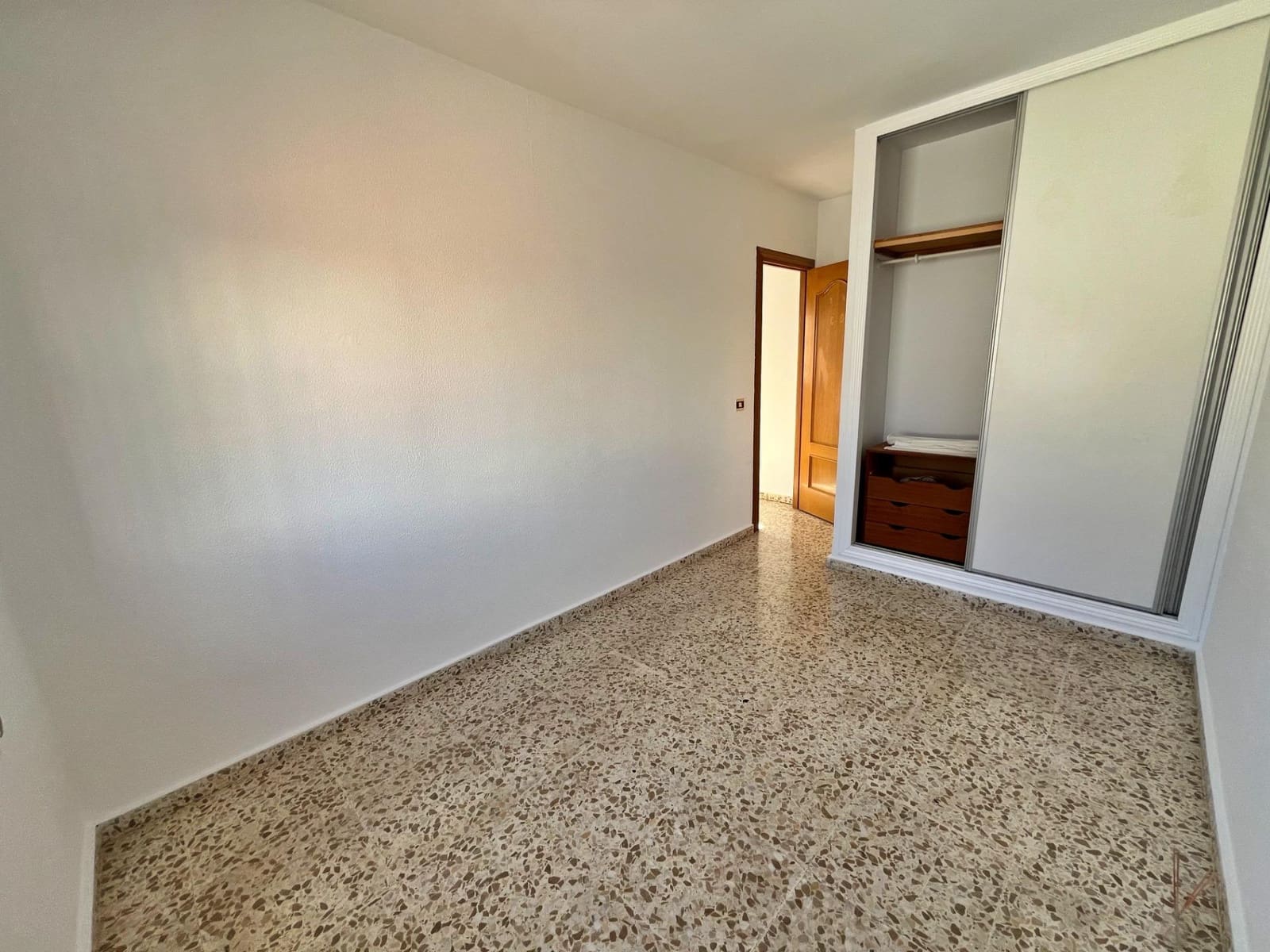 3 soveværelse Rækkehus til leje i Torre de Benagalbon - € 1.400 (Ref: 9513427)