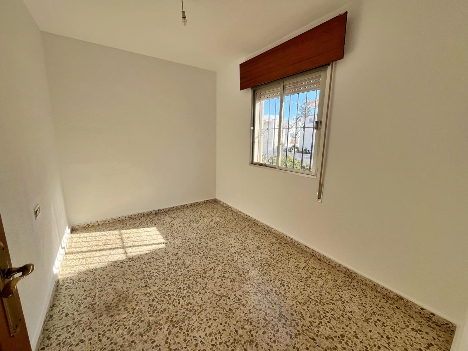 3 soveværelse Rækkehus til leje i Torre de Benagalbon - € 1.400 (Ref: 9513427)