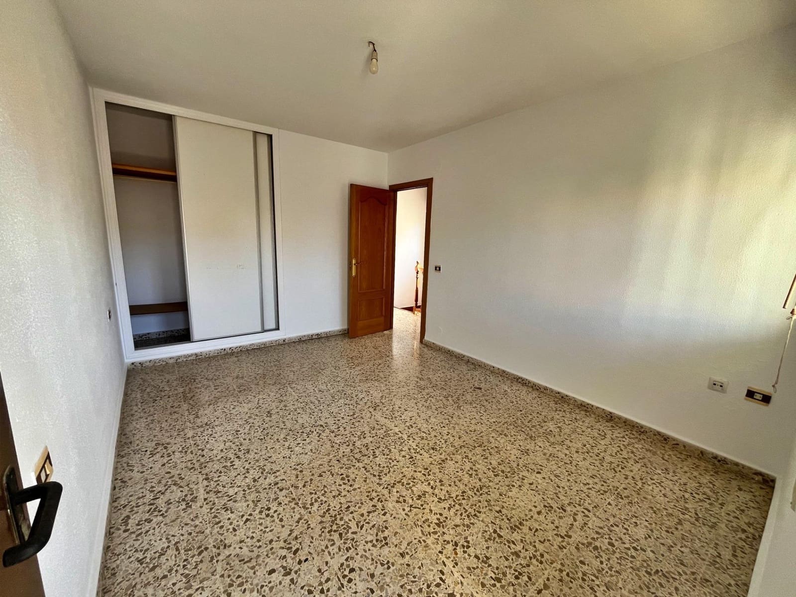 3 soveværelse Rækkehus til leje i Torre de Benagalbon - € 1.400 (Ref: 9513427)