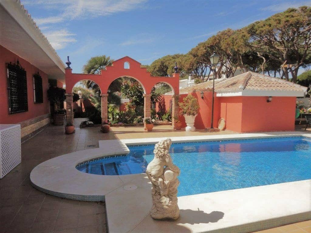 Chalet de 7 habitaciones en Cabopino en venta con piscina garaje - 9.600.000 € (Ref: 9548199)