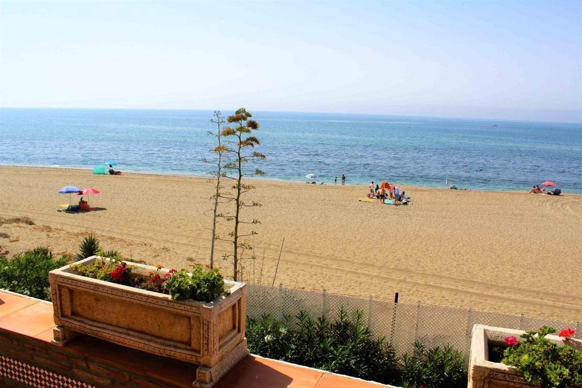 Chalet de 7 habitaciones en Cabopino en venta con piscina garaje - 9.600.000 € (Ref: 9548199)