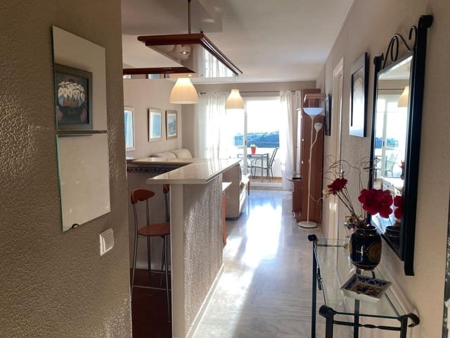 Piso de 2 habitaciones en Rincón de la Victoria en alquiler con piscina garaje - 1.100 € (Ref: 9555843)