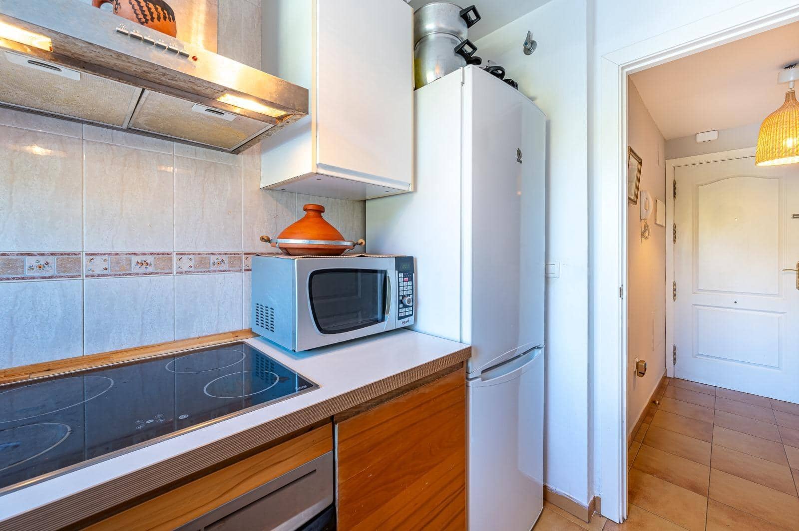 2 makuuhuone Kattohuoneisto myytävänä paikassa Calahonda mukana uima-altaan 
autotalli - 315 000 € (Ref: 9599550)