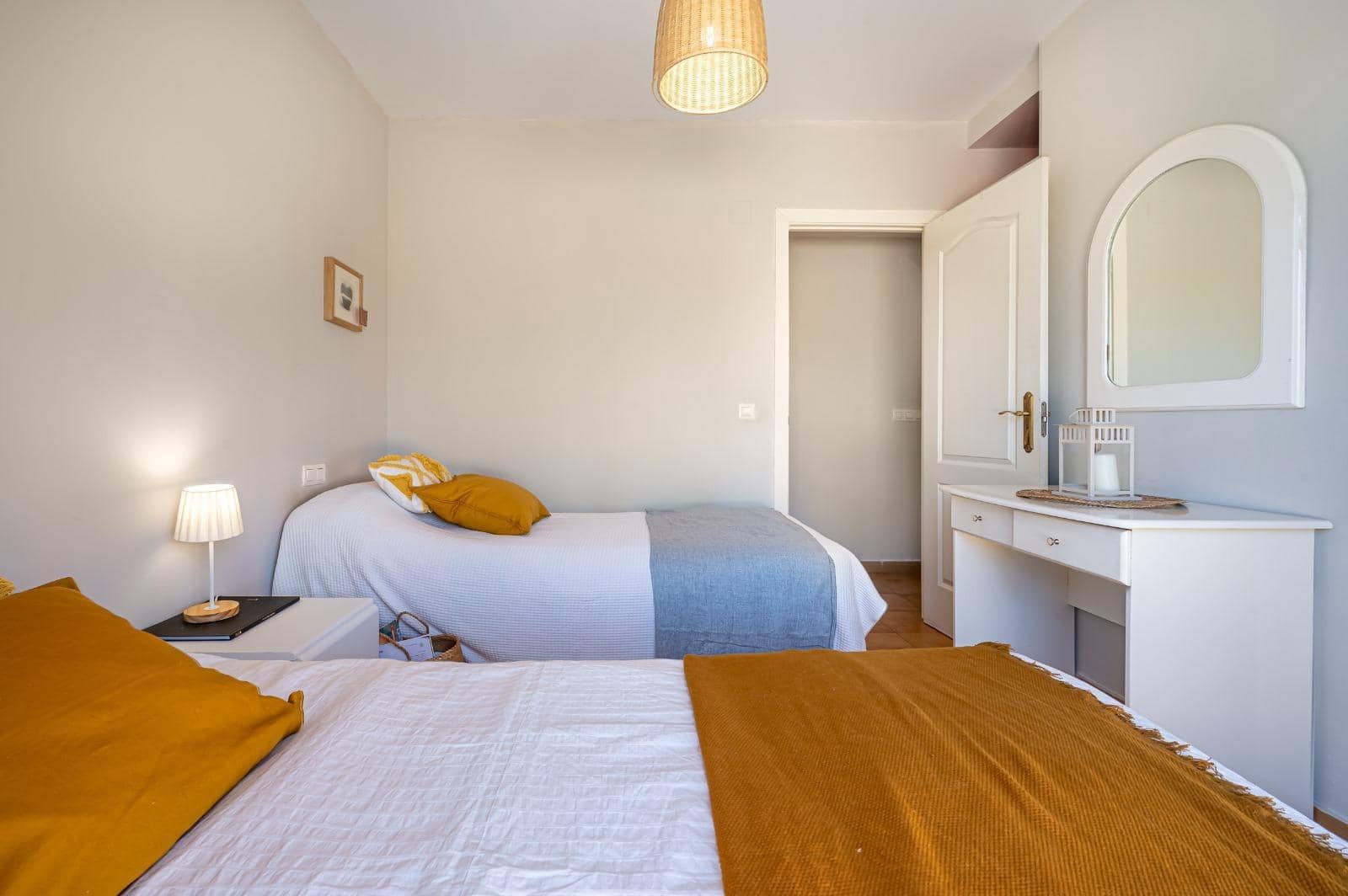 2 makuuhuone Kattohuoneisto myytävänä paikassa Calahonda mukana uima-altaan 
autotalli - 315 000 € (Ref: 9599550)