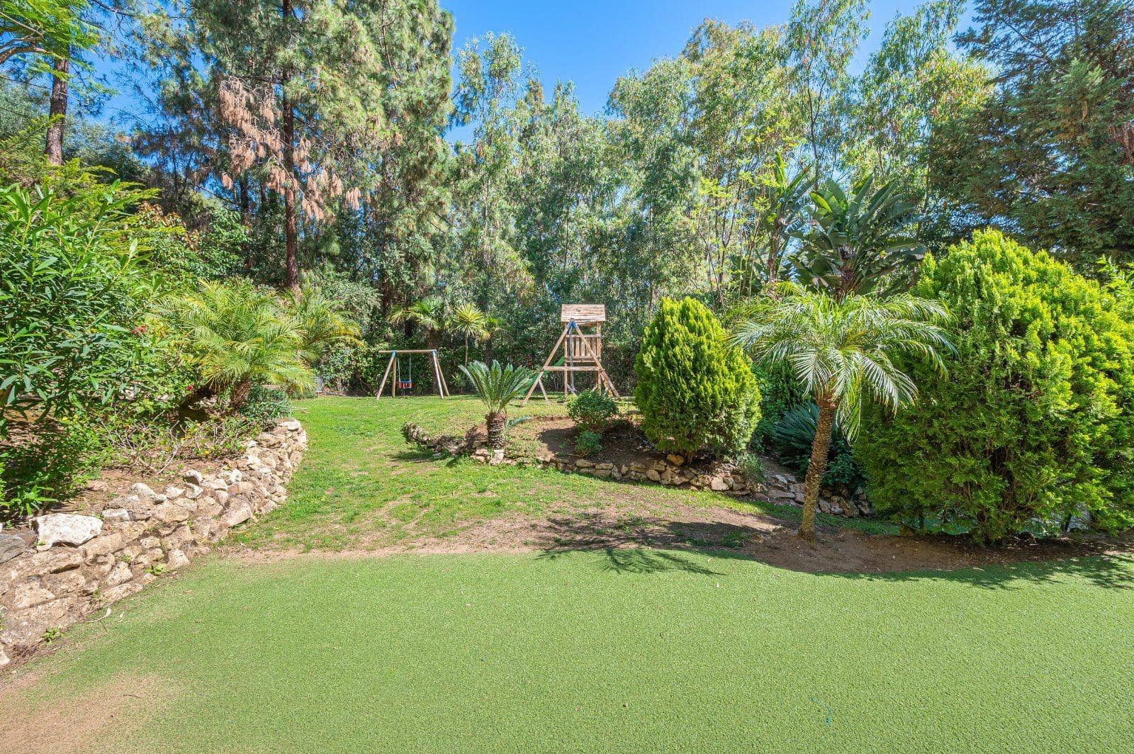 2 makuuhuone Kattohuoneisto myytävänä paikassa Calahonda mukana uima-altaan 
autotalli - 315 000 € (Ref: 9599550)