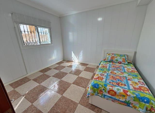 5 soveværelse Villa til salg i Málaga by - € 320.000 (Ref: 9625582)