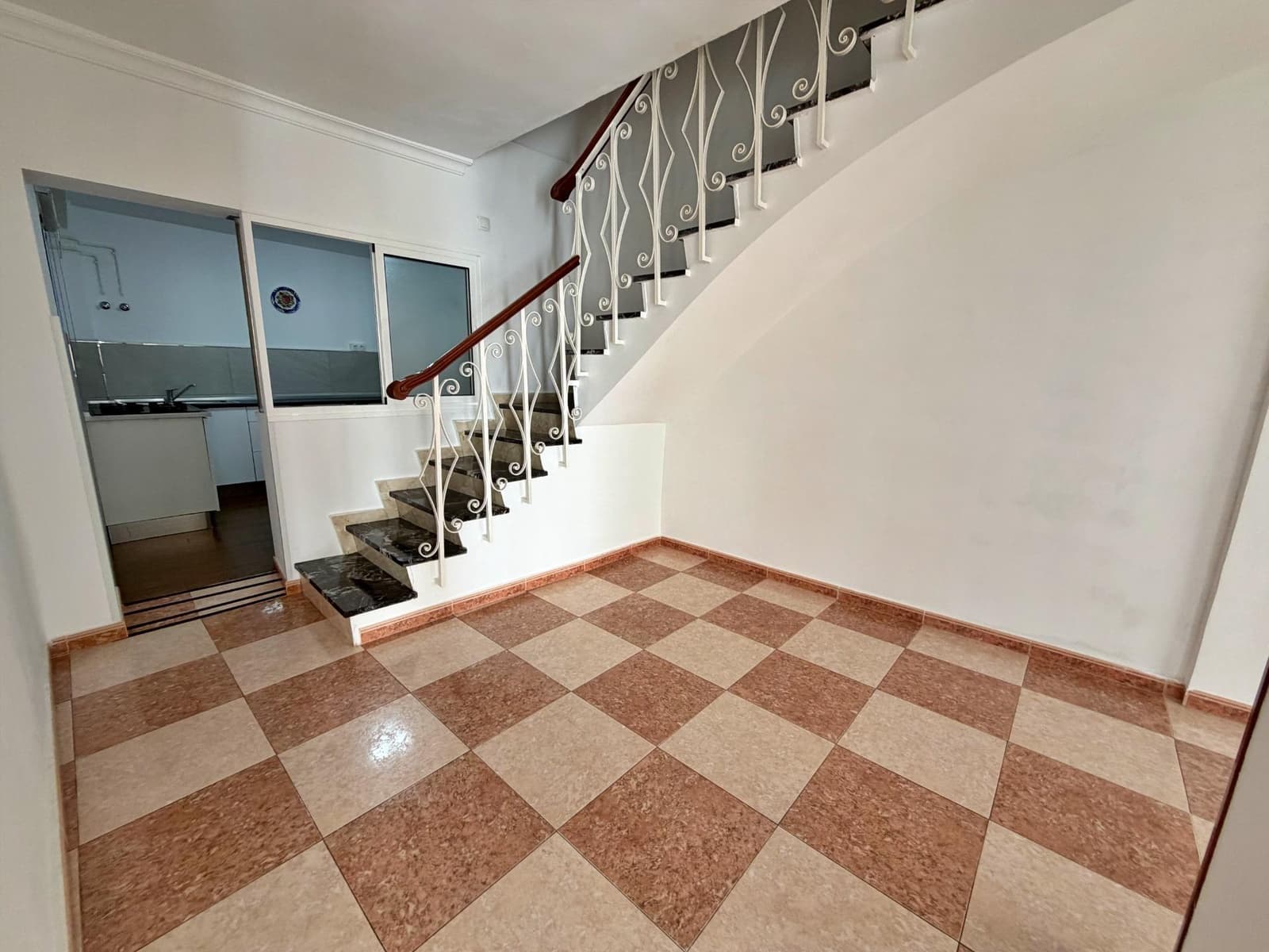 Chalet de 5 habitaciones en Málaga ciudad en venta - 320.000 € (Ref: 9625582)