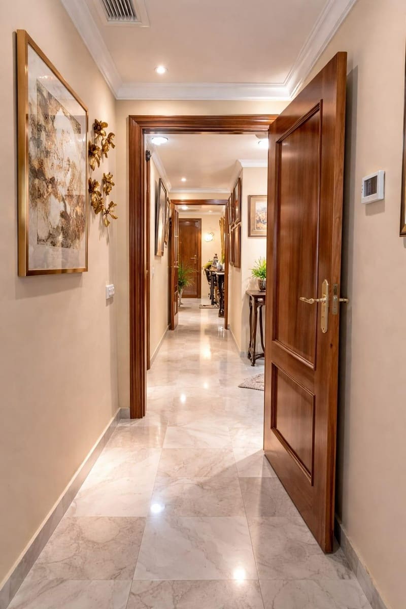 3 bedroom Flat for sale in Malaga city with pool garage - € 744,999 (Ref: 9707531)