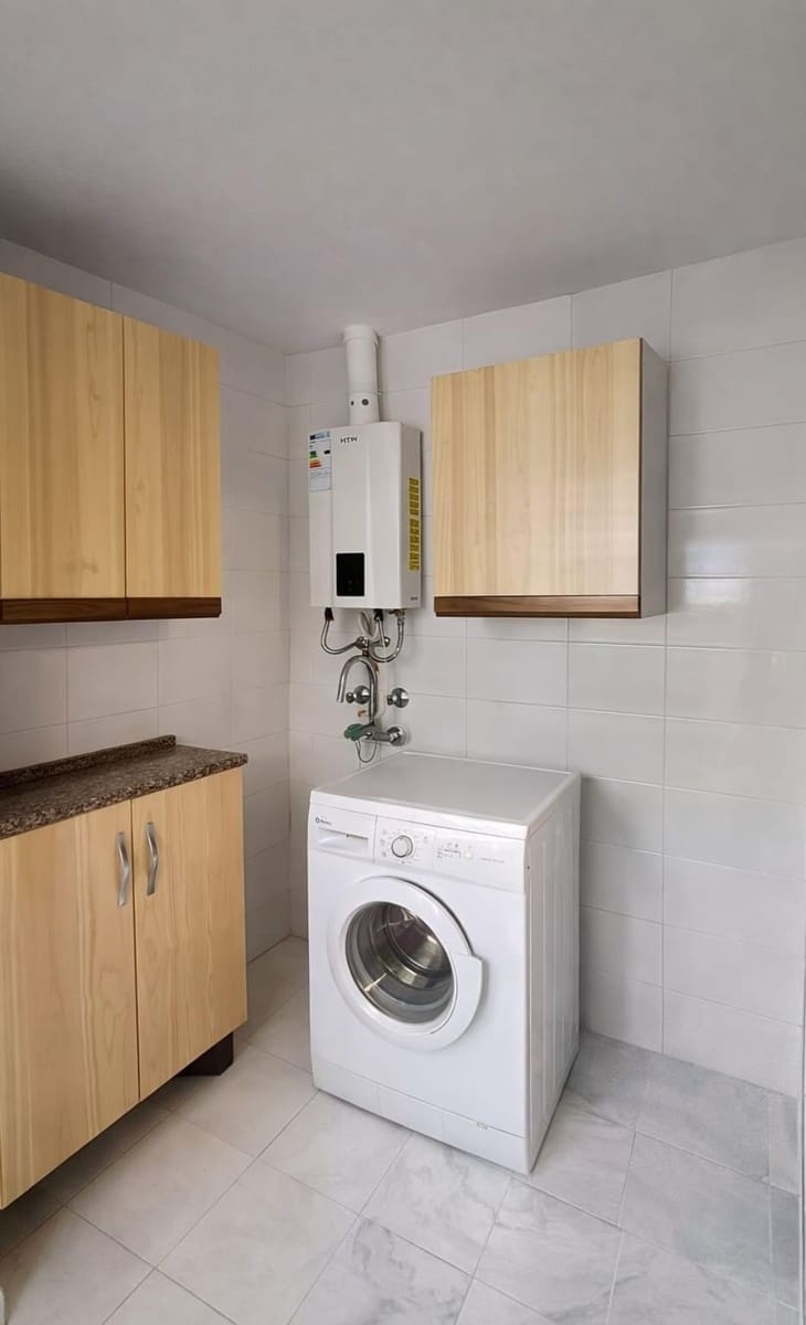 3 bedroom Flat for sale in Malaga city with pool garage - € 744,999 (Ref: 9707531)