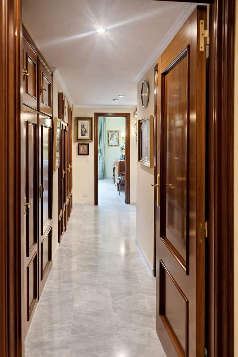 3 bedroom Flat for sale in Malaga city with pool garage - € 744,999 (Ref: 9707531)