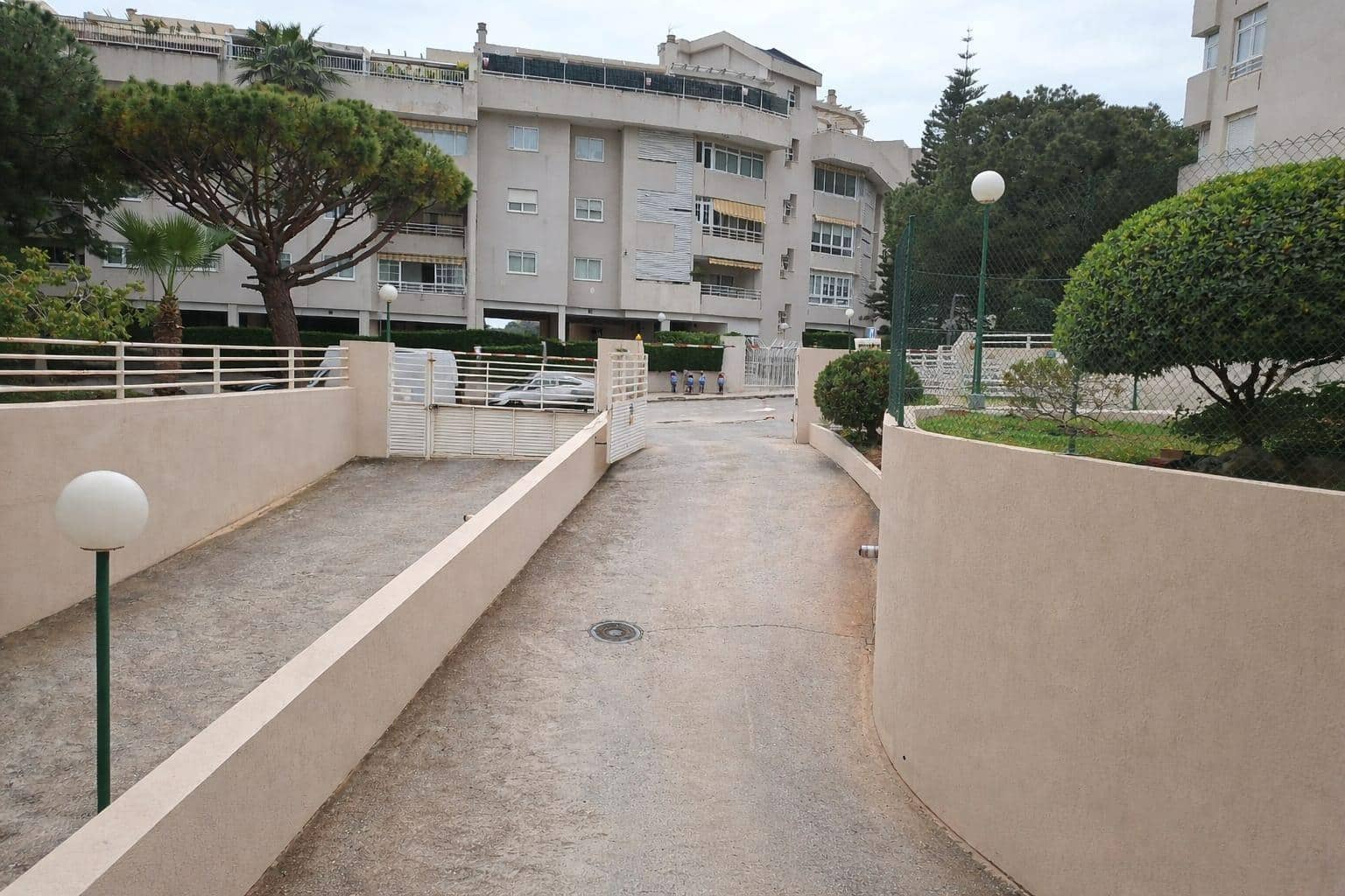 3 bedroom Flat for sale in Malaga city with pool garage - € 744,999 (Ref: 9707531)