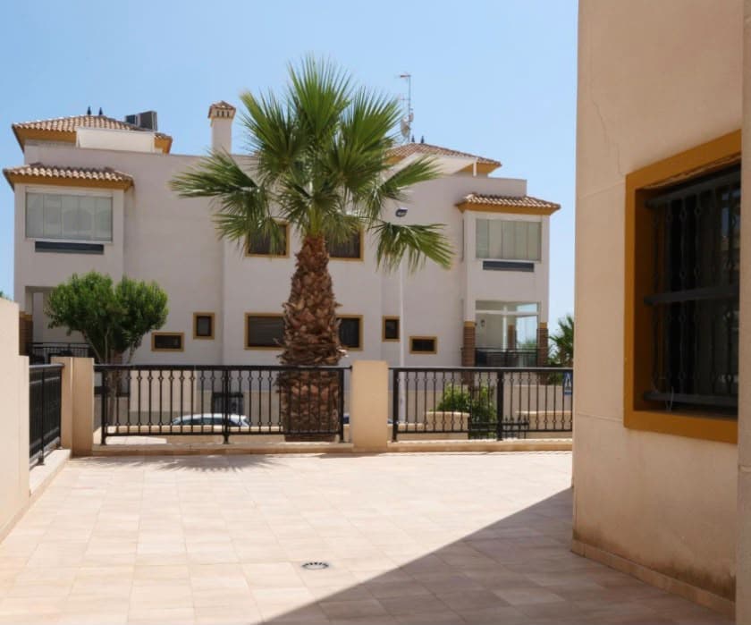 2 slaapkamer Appartement te koop in Guardamar del Segura met zwembad - € 290.000 (Ref: 10010161)