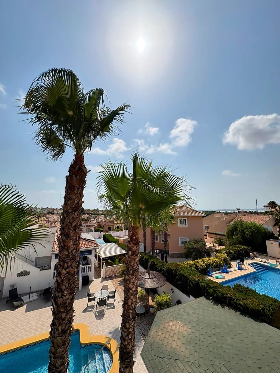 3 sovrum Lägenhet till salu i Ciudad Quesada med pool - 399 000 € (Ref: 10010165)