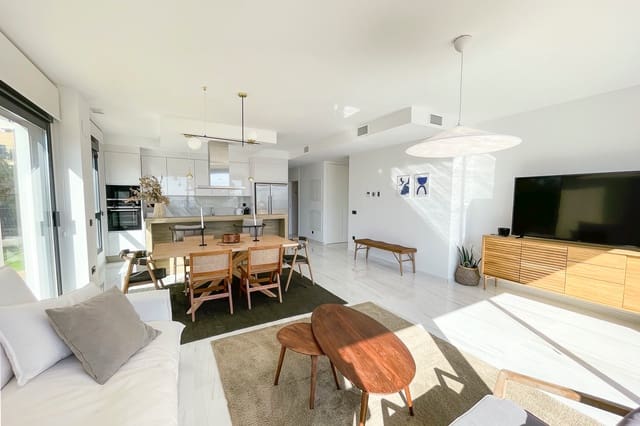 Apartamento de 3 habitaciones en Platja Vila Joiosa - Platja de Torres, La Villajoyosa / Vila Joiosa en venta con piscina garaje - 1.390.000 € (Ref: 10010167)