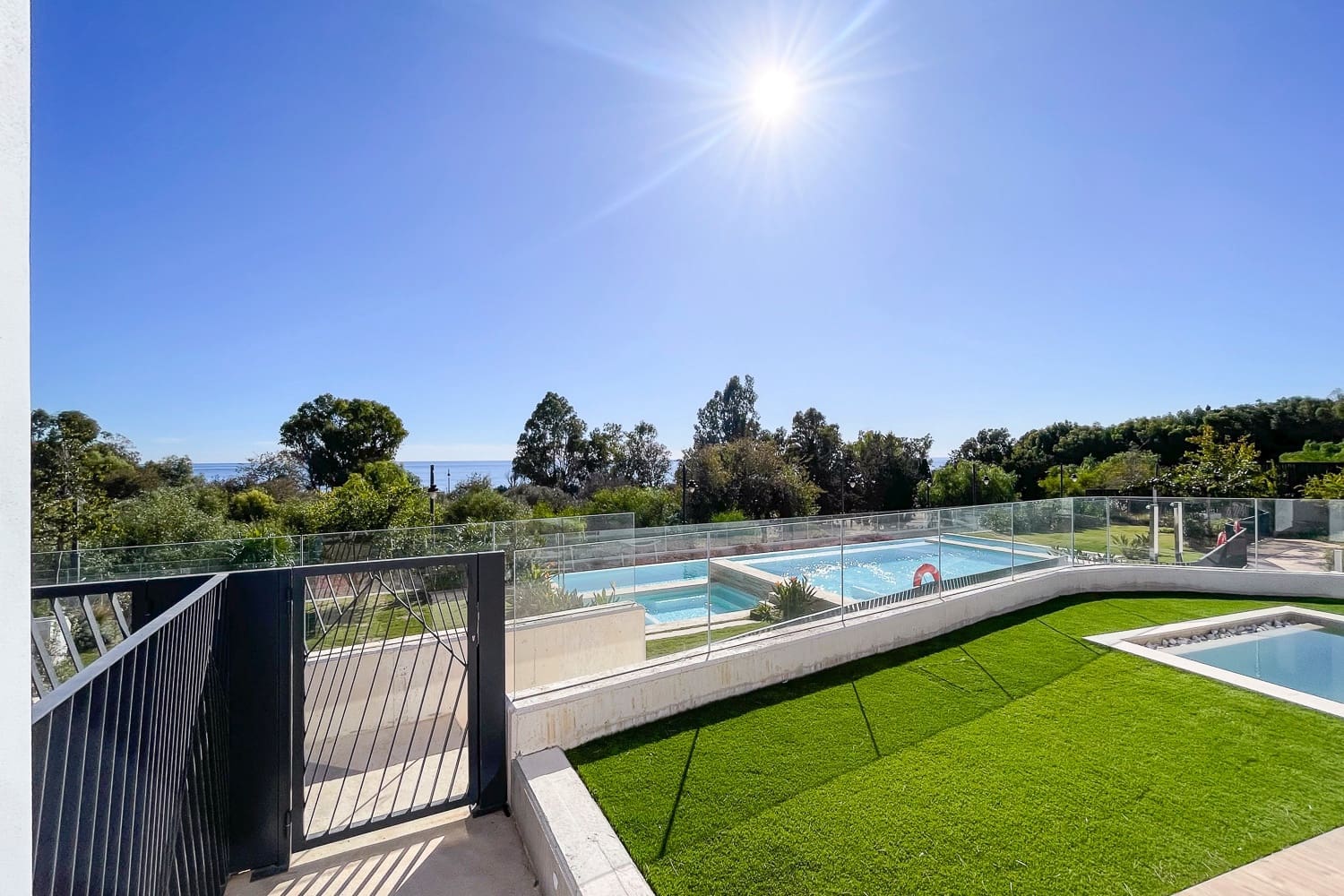 Apartamento de 3 habitaciones en La Villajoyosa / Vila Joiosa en venta con piscina garaje - 1.390.000 € (Ref: 10010167)