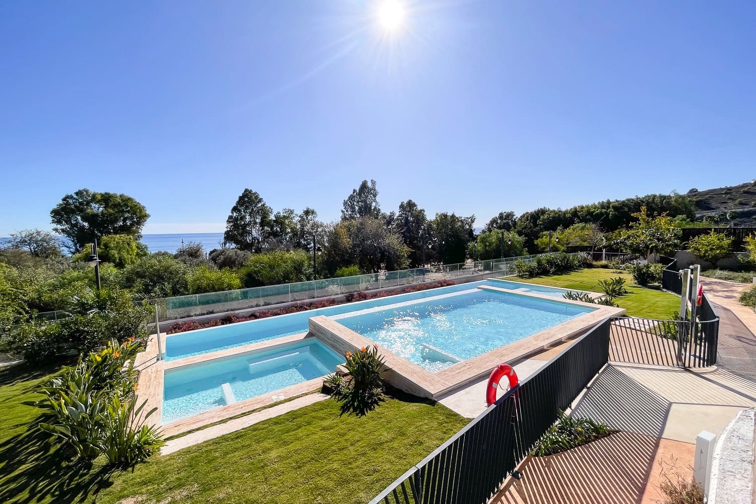 Apartamento de 3 habitaciones en La Villajoyosa / Vila Joiosa en venta con piscina garaje - 1.390.000 € (Ref: 10010167)
