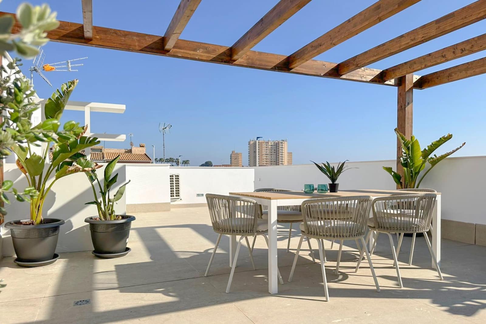 Pareado de 2 habitaciones en Santiago de la Ribera en venta con piscina - 499.000 € (Ref: 10010178)