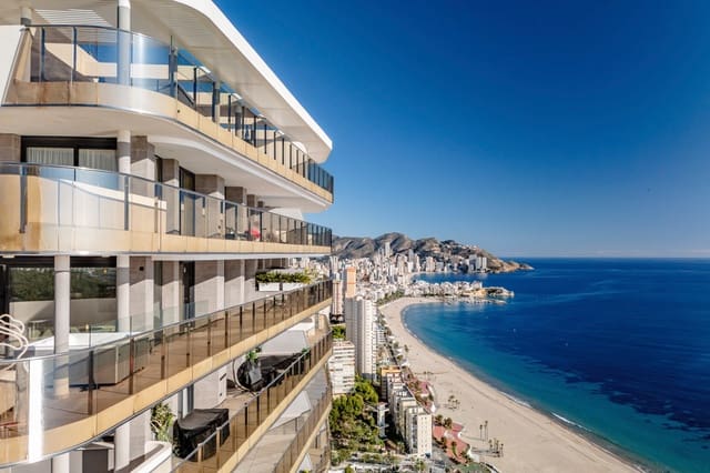 3 chambre Appartement à vendre à Playa Poniente, Benidorm avec piscine garage - 1 550 000 € (Ref: 10010181)