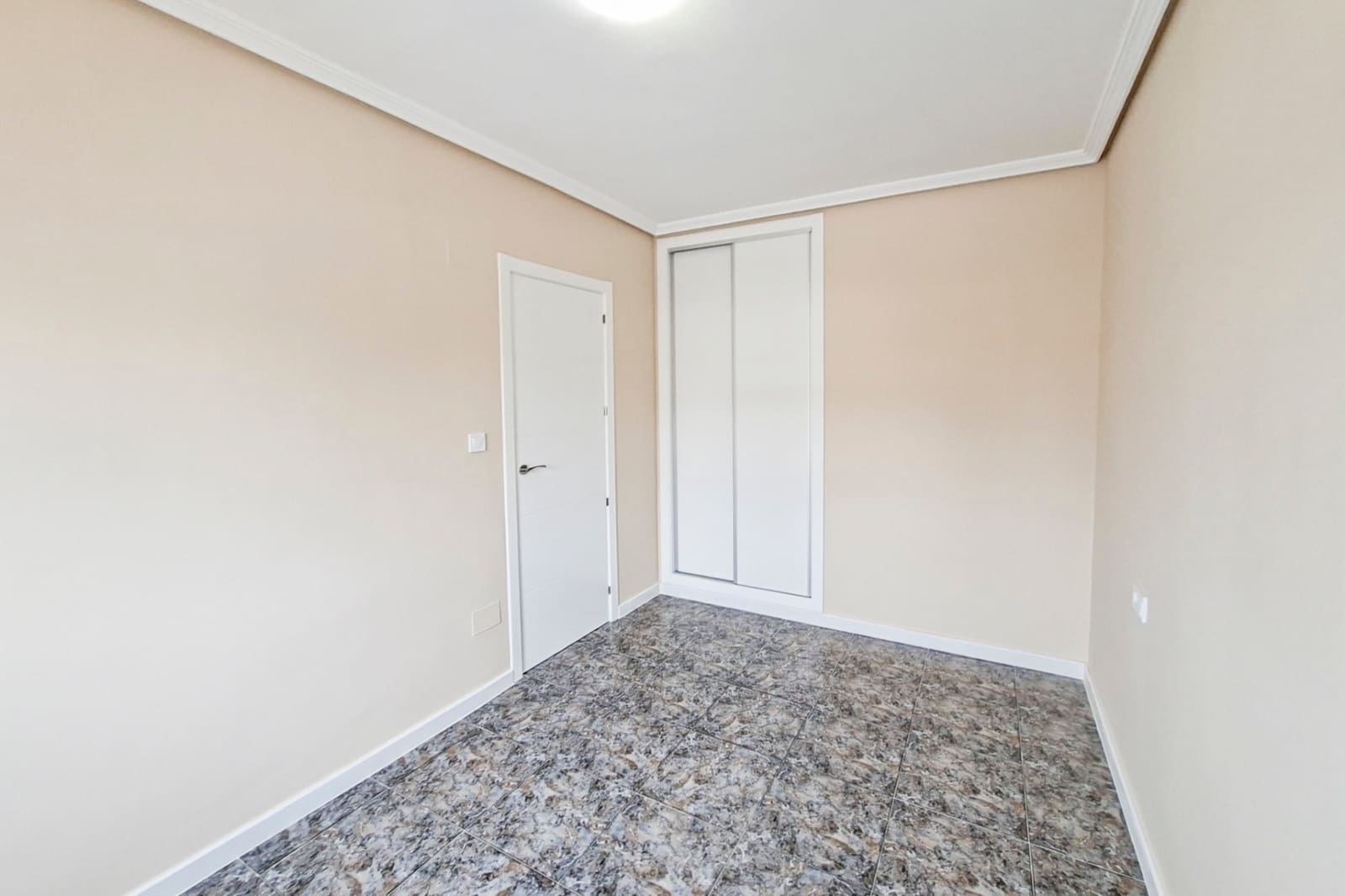 Apartamento de 2 habitaciones en Orihuela Costa en venta con piscina - 169.000 € (Ref: 10010182)