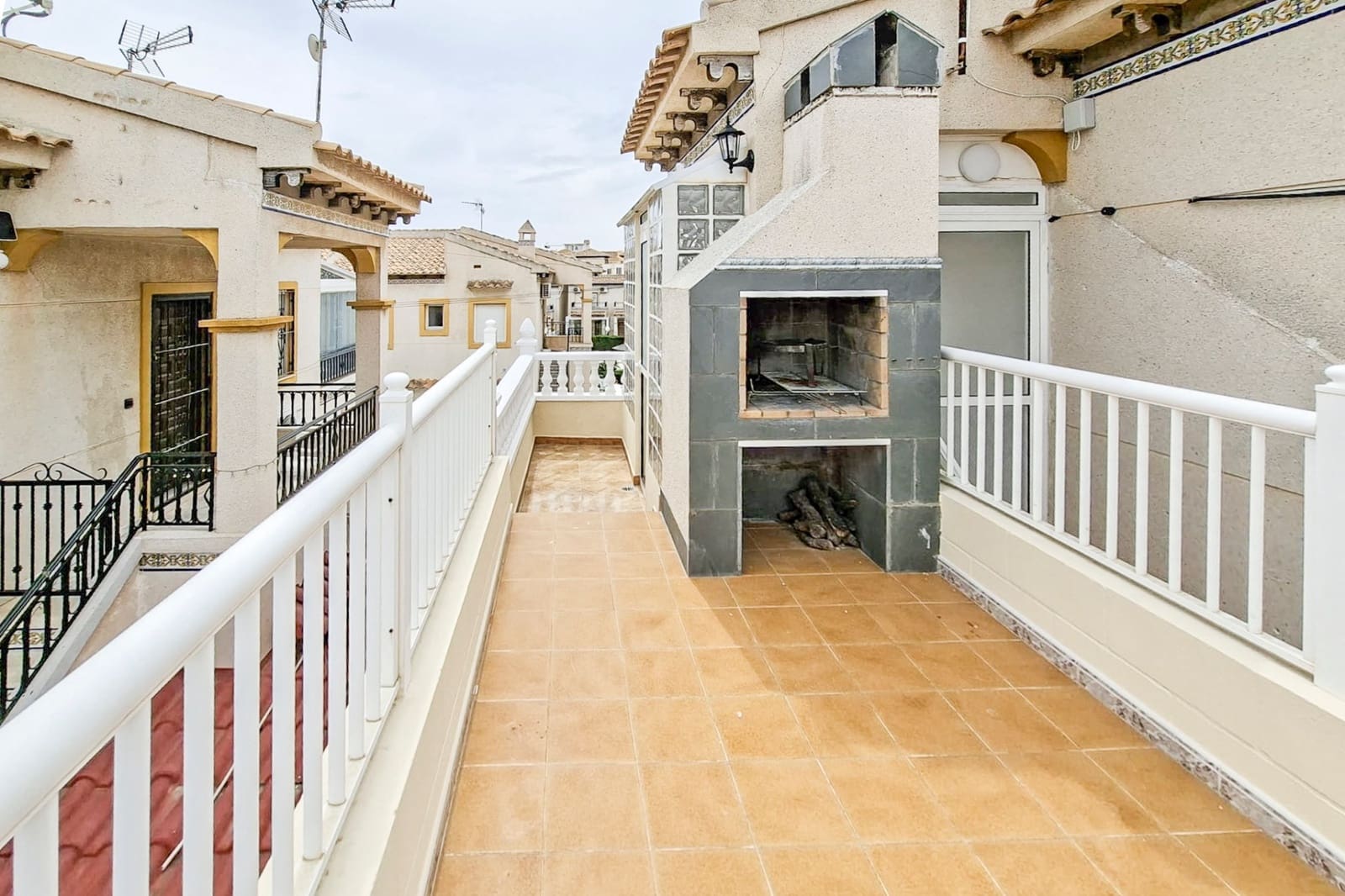 Apartamento de 2 habitaciones en Orihuela Costa en venta con piscina - 169.000 € (Ref: 10010182)