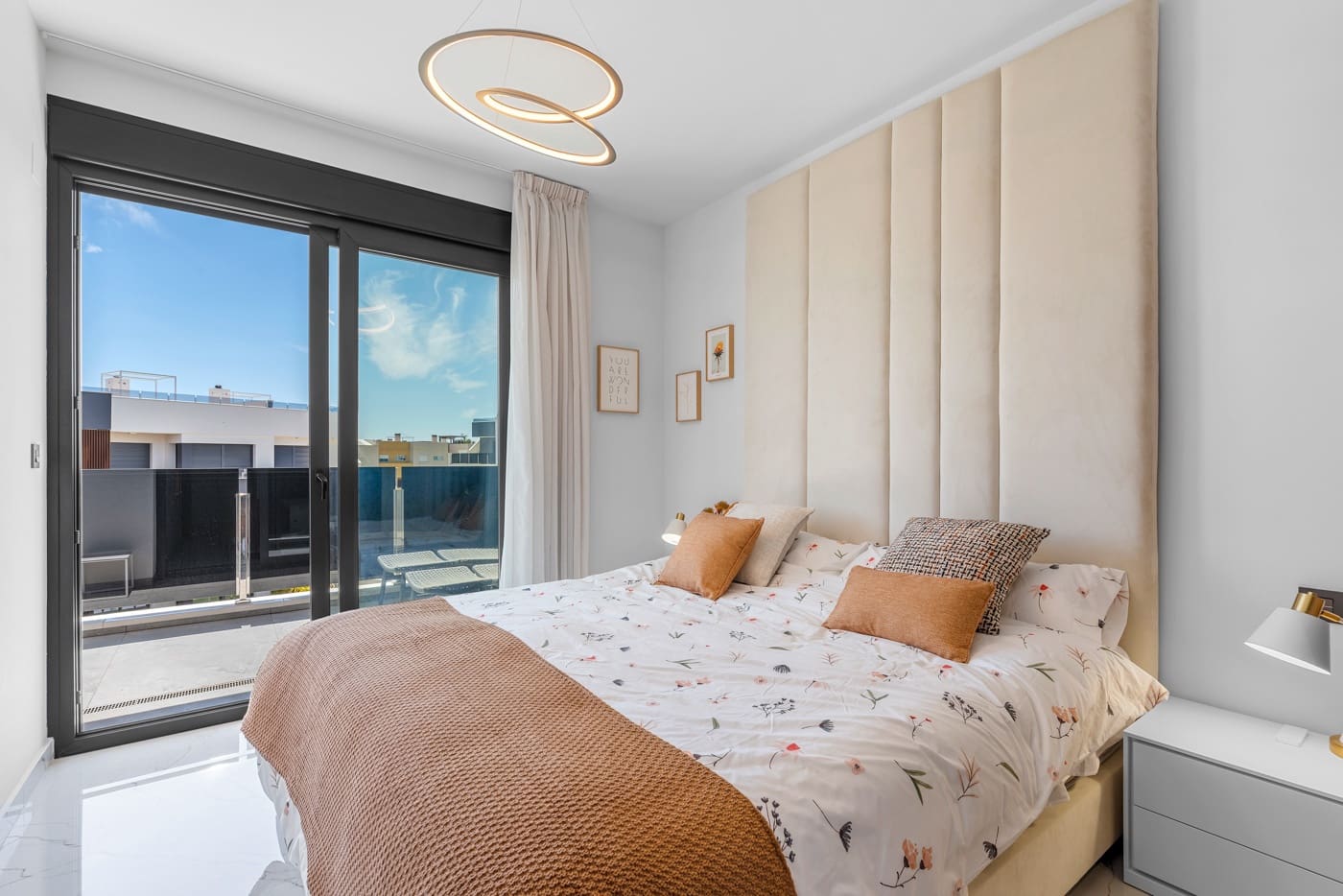 Apartamento de 3 habitaciones en Orihuela Costa en venta con piscina garaje - 1.115.000 € (Ref: 10010183)